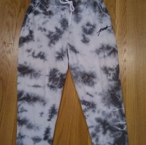 Nwot vs pink cut off sweats